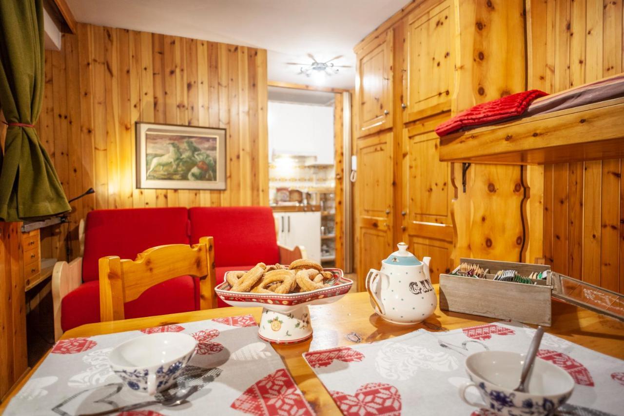 Casa-chalet, in centro a Courmayeur! Esterno foto